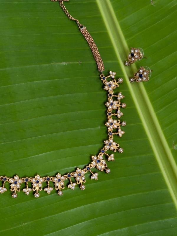 Divya necklace set